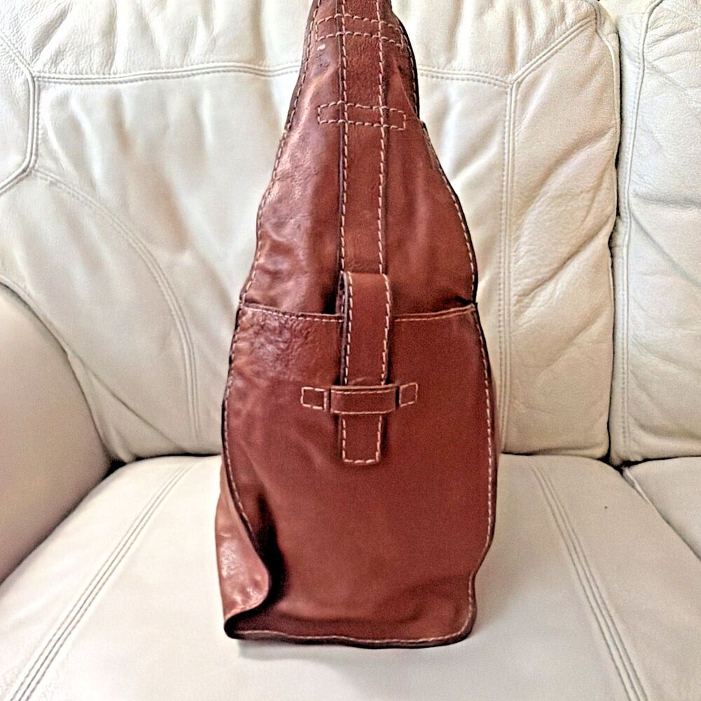 Frye Artisan Leather Hobo Bag Rustic Western Distressed Boho Whiskey NWT - Picture 7 of 16